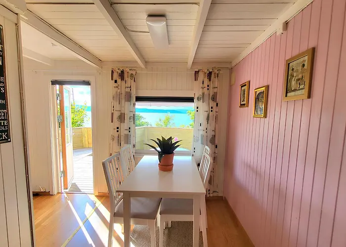 Villa Ocean Side House, Sea View, Free Parking !