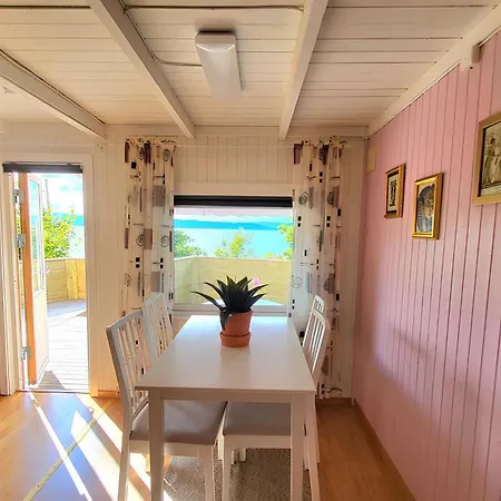 וילה Ocean Side House, Sea View, Free Parking !