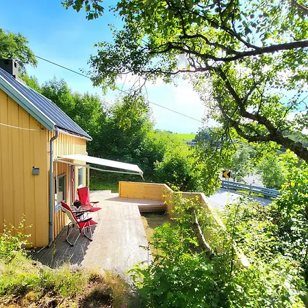 Ocean Side House, Sea View, Free Parking !